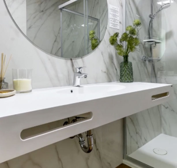 KUMA washbasin with integrated LED backlight